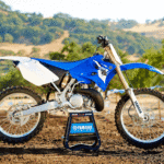 The 48mm Kayaba SSS forks feature the Speed-Sensitive System that uses piston speed to control damping force for super-precise handling and a smooth ride. Although essentially unchanged from the 2013 model, the 2014 still offers all the best that Yamaha’s two-stroke heritage has to offer.